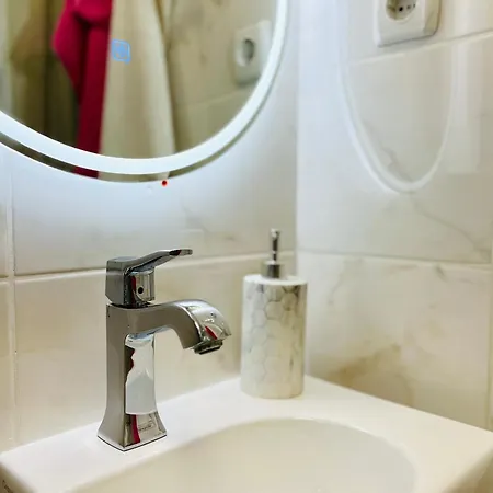 Апартаменты Charming Seaside Примоштен